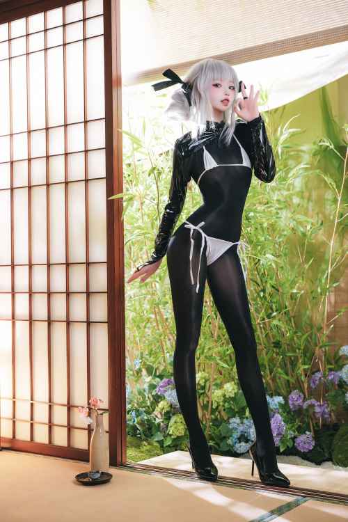 Irisuare 愛莉 Nikke White Rabbit